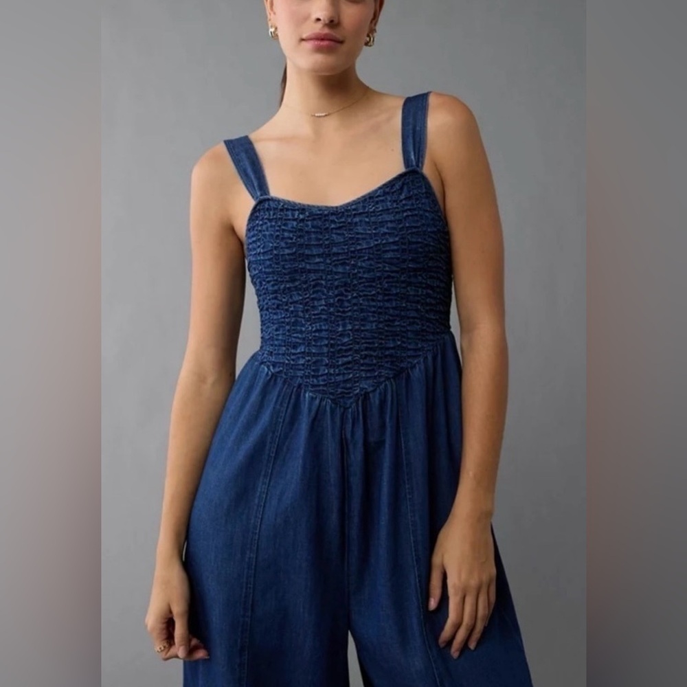 NWT American Eagle Denim Jumpsuit Smocked Bodice Wide Flare Leg- Indigo Blue - M